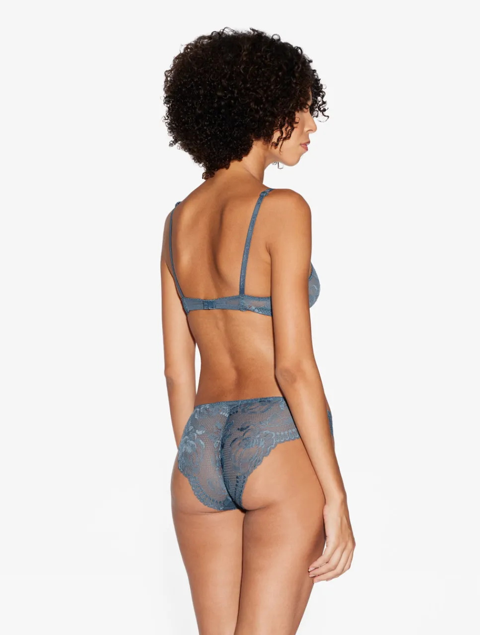La Perla Dark Lace Underwired Bra< Underwired