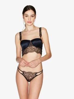 La Perla Lace Thong In< G String & Thong