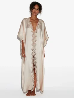 La Perla Rose Beige Long Silk Robe With Macramé< Robes|Silk Sleepwear