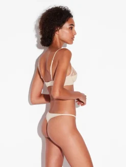 La Perla Underwired Bra In Halo And Ivory Nude With Embroidered Tulle< Underwired